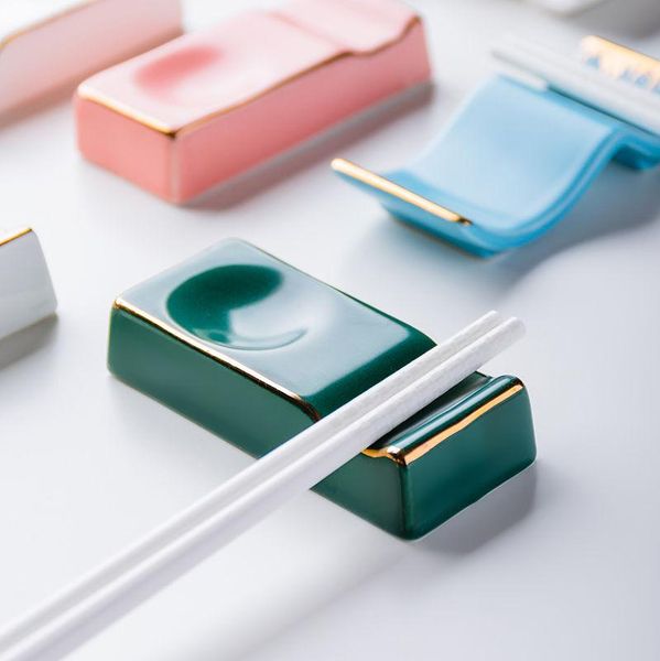 chopsticks 4pcs european-style ceramic chopstick holder multi-purpose el household pillow spoon kitchen tableware ld637
chopsticks 4pcs european-style ceramic chopstick holder multi-purpose el household pillow spoon kitchen tableware ld637
