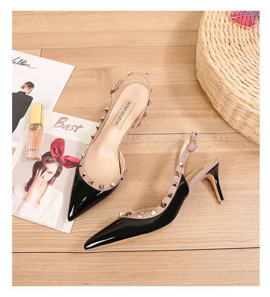2021 rivet button temperament high-heeled pointed thin heel baotou liuding single sho patent leather sandal's summer, Black
2021 rivet button temperament high-heeled pointed thin heel baotou liuding single sho patent leather sandal's summer, Black