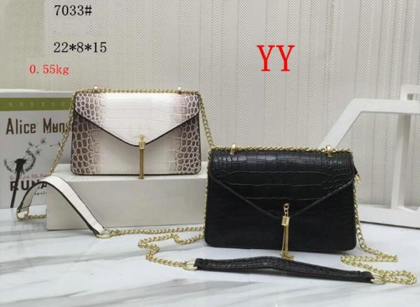 2022 fashion women alligator bag satchel shoulder bag gold chain handbags crossbody purse lady leather classic style tote bags
2022 fashion women alligator bag satchel shoulder bag gold chain handbags crossbody purse lady leather classic style tote bags
