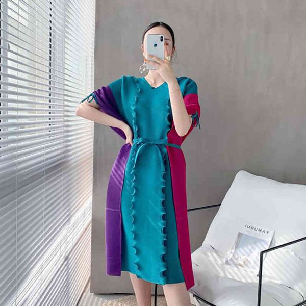 dress miyake an plight fallen woman as plus size fungus psychiatrist elastic shoulder sews three colour, Black;gray
dress miyake an plight fallen woman as plus size fungus psychiatrist elastic shoulder sews three colour, Black;gray