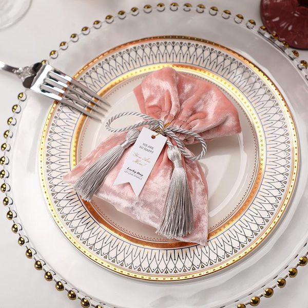 gift wrap high-end wedding velvet candy bag chocolate box with rope favor decoration boxes party supplies
gift wrap high-end wedding velvet candy bag chocolate box with rope favor decoration boxes party supplies