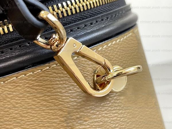 classic leather cannes wash evening shoulder bag women's men tote hobo crossbody handbags cosmetic bags luxury designer mylon wallet ca
classic leather cannes wash evening shoulder bag women's men tote hobo crossbody handbags cosmetic bags luxury designer mylon wallet ca