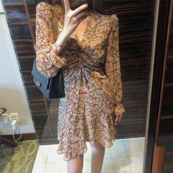 casual dresses alien kitty floral romance girls 2021 high street elegant sweet women v-neck fresh waist-controlled print mini, Black;gray
casual dresses alien kitty floral romance girls 2021 high street elegant sweet women v-neck fresh waist-controlled print mini, Black;gray