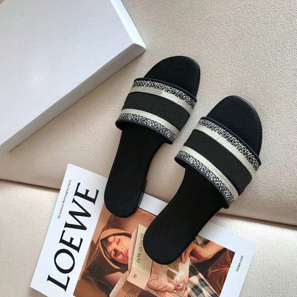 2021 luxurys fashion paris womens slippers scuffs summer sandals beach slide flip flops multicolors embroidered floral shoes, Black
2021 luxurys fashion paris womens slippers scuffs summer sandals beach slide flip flops multicolors embroidered floral shoes, Black