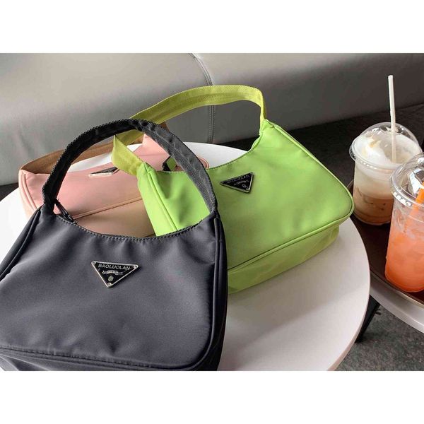 luxury handbags and storage p family kendou same hobo oxford nylon canvas avocado green armpit bag crescent hand-held staff bag female
luxury handbags and storage p family kendou same hobo oxford nylon canvas avocado green armpit bag crescent hand-held staff bag female