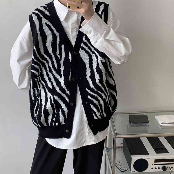 men's sweaters autumn striped vest fashion retro casual knitted cardigan men korean loose sleeveless mens clothes 5m32, White;black
men's sweaters autumn striped vest fashion retro casual knitted cardigan men korean loose sleeveless mens clothes 5m32, White;black