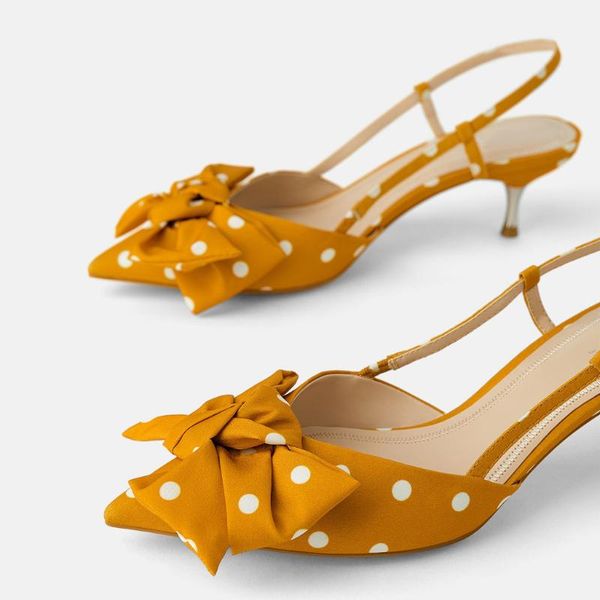 sandals 2021 women's shoes summer yellow polka-dot bow decorated pointed high heels fashion simple, Black
sandals 2021 women's shoes summer yellow polka-dot bow decorated pointed high heels fashion simple, Black