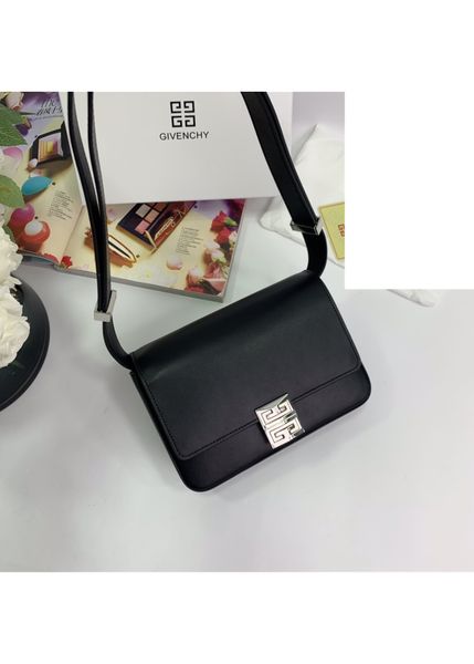 luxury fashion brand handbag ladies shoulder bag 2021 chain designer brown leather messenger belt box wholesale and retail
luxury fashion brand handbag ladies shoulder bag 2021 chain designer brown leather messenger belt box wholesale and retail