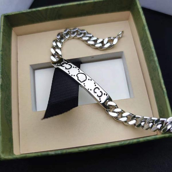2022 brand new luxurys desingers charm bracelet niche men and women with same genie monmster skull love fearless sterling silver couple simp, Golden;silver
2022 brand new luxurys desingers charm bracelet niche men and women with same genie monmster skull love fearless sterling silver couple simp, Golden;silver