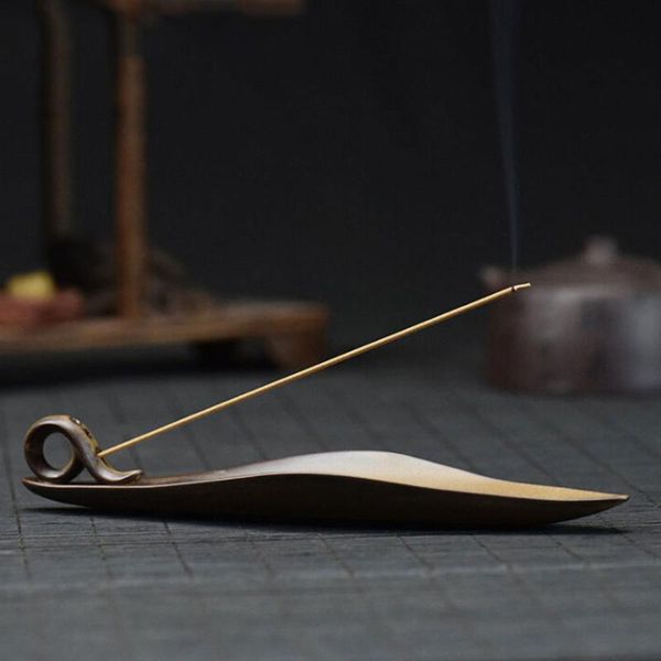 fragrance lamps flowers shape ceramic incense burners buddha stick holder simple censer boat for home decoration
fragrance lamps flowers shape ceramic incense burners buddha stick holder simple censer boat for home decoration