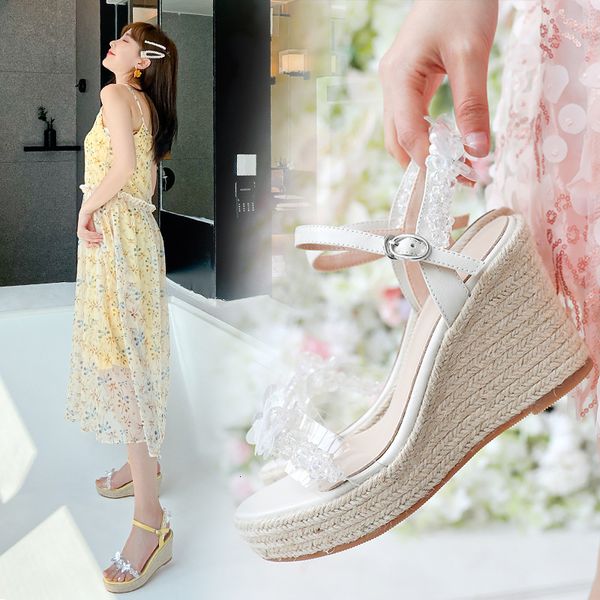 korean slope heel women's 2021 summer thick soled high heels pine cake bottom one-line button flower sandals, Black
korean slope heel women's 2021 summer thick soled high heels pine cake bottom one-line button flower sandals, Black