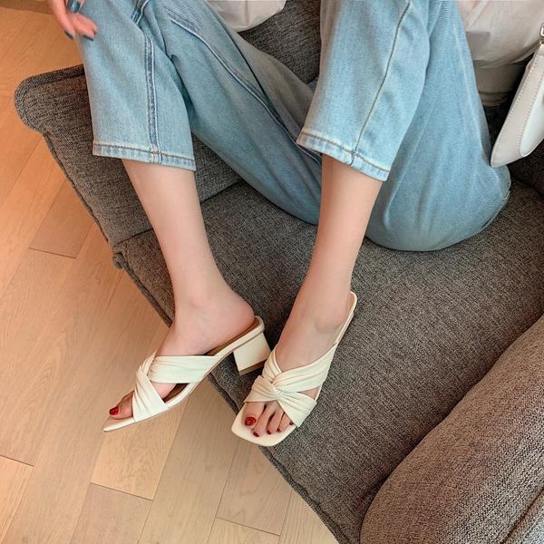 slippers 2021 summer explosion, the outer whole sheep skin ultra soft warm, in back of sleeper, Black
slippers 2021 summer explosion, the outer whole sheep skin ultra soft warm, in back of sleeper, Black