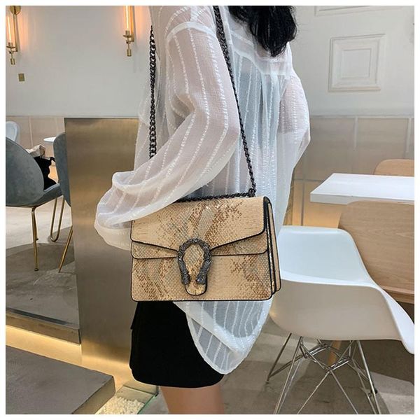 snakesskin pattern women bag 2021 chain cross-slung single shoulder double partition flip large square bags
snakesskin pattern women bag 2021 chain cross-slung single shoulder double partition flip large square bags