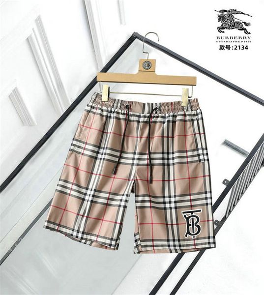 2021 designers men summer slim shorts gym fitness bodybuilding running male short pant knee length breathable mesh sportswear beach pants ap, White;black 
2021 designers men summer slim shorts gym fitness bodybuilding running male short pant knee length breathable mesh sportswear beach pants ap, White;black