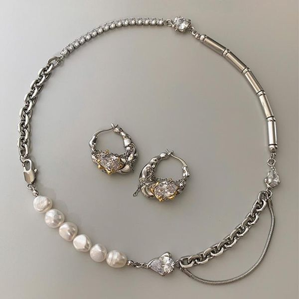 chokers 2021 trendy freshwater pearl rhinestone crystal chunky clavicle chain splicing metal choker necklace for women party jewelry, Golden;silver
chokers 2021 trendy freshwater pearl rhinestone crystal chunky clavicle chain splicing metal choker necklace for women party jewelry, Golden;silver