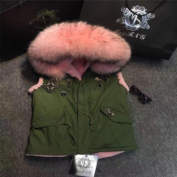 women's vests army-green sleeves jacket with hoodies pink real raccoon fur collar vest pure cotton outwear coat winter waistcoat casual, Black;white
women's vests army-green sleeves jacket with hoodies pink real raccoon fur collar vest pure cotton outwear coat winter waistcoat casual, Black;white