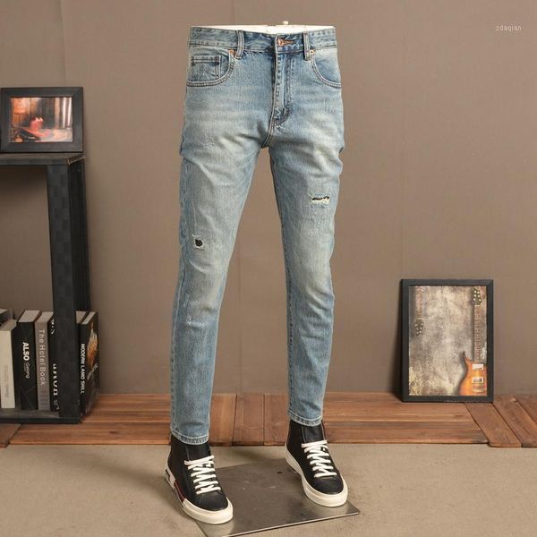 blue ripped hole jeans men 2021 casual streetwear regular fit denim pants men's
blue ripped hole jeans men 2021 casual streetwear regular fit denim pants men's