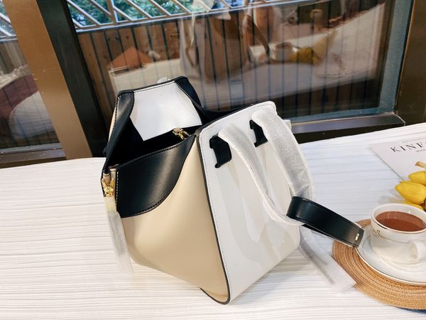 women luxurys designers bags 2021 tb organ chain strip small square litc crossbody bag totes designer handbag purse wallet handbags tote aq8
women luxurys designers bags 2021 tb organ chain strip small square litc crossbody bag totes designer handbag purse wallet handbags tote aq8