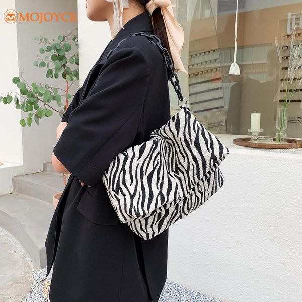 evening bags vintage women canvas zebra pattern printing shoulder underarm bag casual ladies acrylic chain large capacity tote flap handbags
evening bags vintage women canvas zebra pattern printing shoulder underarm bag casual ladies acrylic chain large capacity tote flap handbags