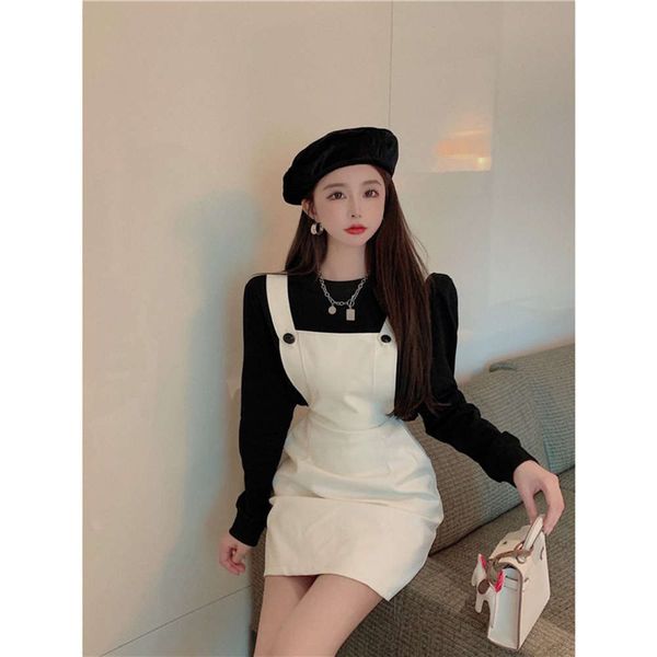line collar strap for women in autumn high waist thin style temperament hip short, White;black
line collar strap for women in autumn high waist thin style temperament hip short, White;black