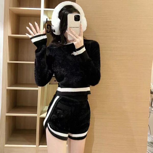 women's two piece pants new knitwear set with letter fleece fur round neck pullover sweater suit elastic waist shorts two-piece set, White
women's two piece pants new knitwear set with letter fleece fur round neck pullover sweater suit elastic waist shorts two-piece set, White