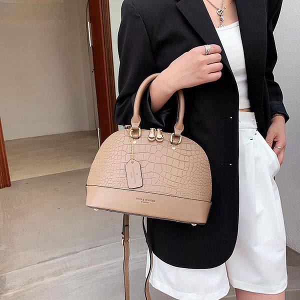 evening bags classic shell handbag female 2021 quality stone pattern retro ladies shoulder bag casual women's cross body black
evening bags classic shell handbag female 2021 quality stone pattern retro ladies shoulder bag casual women's cross body black