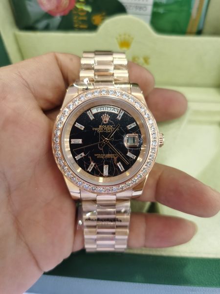 with original box luxury watches 41mm mens 18k yellow gold black dial bigger diamond automatic fashion brand men's watch wristwatch 281, Slivery;brown 
with original box luxury watches 41mm mens 18k yellow gold black dial bigger diamond automatic fashion brand men's watch wristwatch 281, Slivery;brown