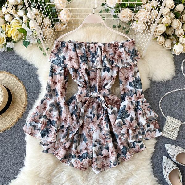 autumn slash neck off shoulder ruffled chiffon jumpsuits sweet loose flare sleeve floral print 210423, Black;white
autumn slash neck off shoulder ruffled chiffon jumpsuits sweet loose flare sleeve floral print 210423, Black;white