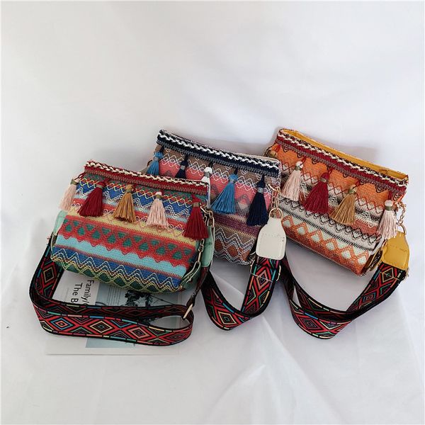 discount sales promotionethnic style small female 2021 summer new fashion messenger wide shoulder net red bag fashionable bucket bag factory
discount sales promotionethnic style small female 2021 summer new fashion messenger wide shoulder net red bag fashionable bucket bag factory