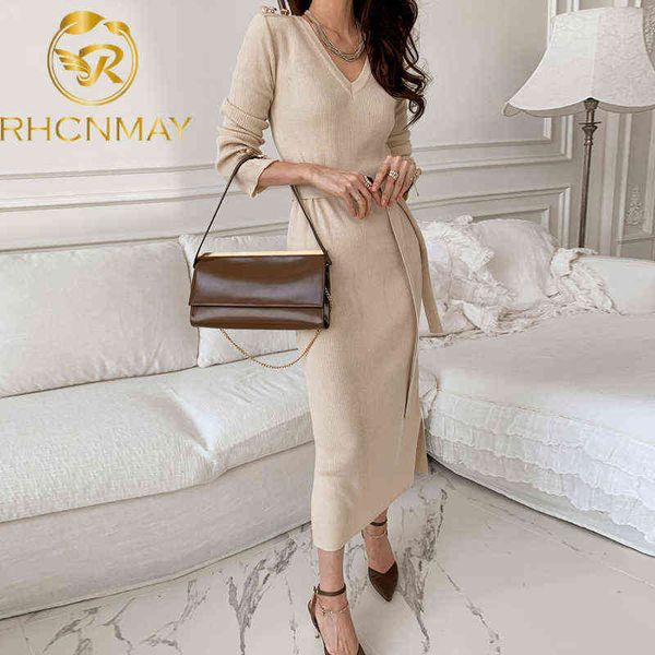 elegant v neck split midi dress 2021 autumn winter women korean chic knit sweater dress button long sleeve sashes bodycon dress y1204, Black;gray
elegant v neck split midi dress 2021 autumn winter women korean chic knit sweater dress button long sleeve sashes bodycon dress y1204, Black;gray