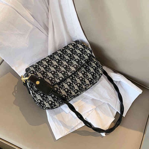2022 factory outlet summer popular new net red fashion texture single shoulder women's bag messenger ins small square bag wmwk
2022 factory outlet summer popular new net red fashion texture single shoulder women's bag messenger ins small square bag wmwk