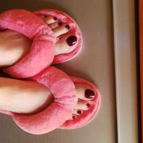 slippers 2021 winter woman flip flops home flannel warm slip on women casual shoes flats fur female indoor, Black
slippers 2021 winter woman flip flops home flannel warm slip on women casual shoes flats fur female indoor, Black