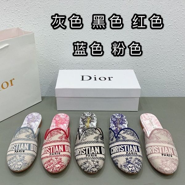slippers designer luxury new spring and summer letter slippers for women to wear embroidery baotou printing jelly color versatile muller sho, Black
slippers designer luxury new spring and summer letter slippers for women to wear embroidery baotou printing jelly color versatile muller sho, Black