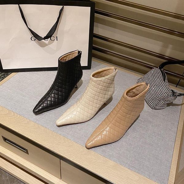 boots 2021 fashion nude women's small fragrance korean back zipper square head solid color high heel short, Black
boots 2021 fashion nude women's small fragrance korean back zipper square head solid color high heel short, Black