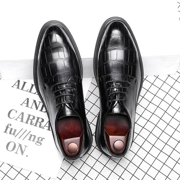 net red youth casual sho korean version trend british pointed men's inner height busins drs leather 2028-g, Black
net red youth casual sho korean version trend british pointed men's inner height busins drs leather 2028-g, Black