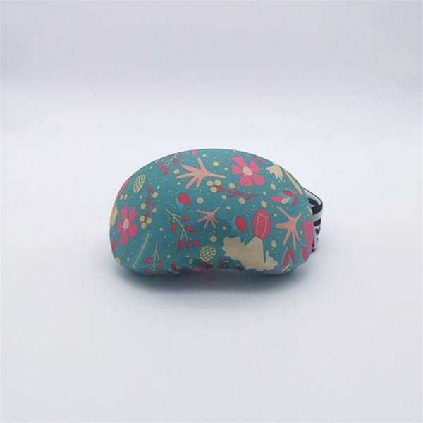 design skiing goggle cover outdoor sports protective ski glasses cover scratch-proof skiing eyewear cover 220110
design skiing goggle cover outdoor sports protective ski glasses cover scratch-proof skiing eyewear cover 220110