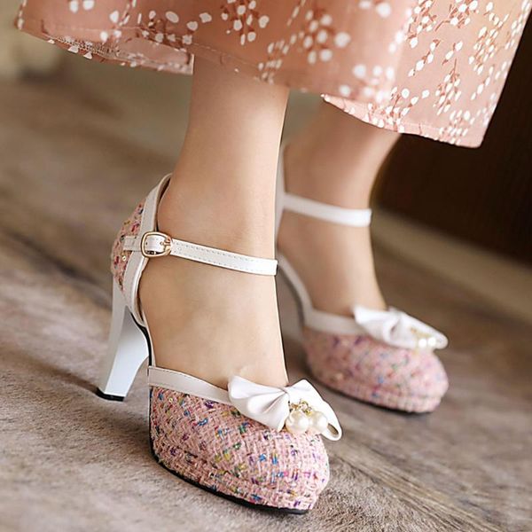 sandals 2021 big size 48 women's shoes summer elegant sweet bow knot ankle strap office lady pumps, Black
sandals 2021 big size 48 women's shoes summer elegant sweet bow knot ankle strap office lady pumps, Black