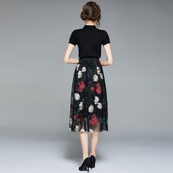 two piece dress 2021 summer sets temperament european knitted + elastic waist elegant mesh rose flower embroidery midi skirt s, White
two piece dress 2021 summer sets temperament european knitted + elastic waist elegant mesh rose flower embroidery midi skirt s, White