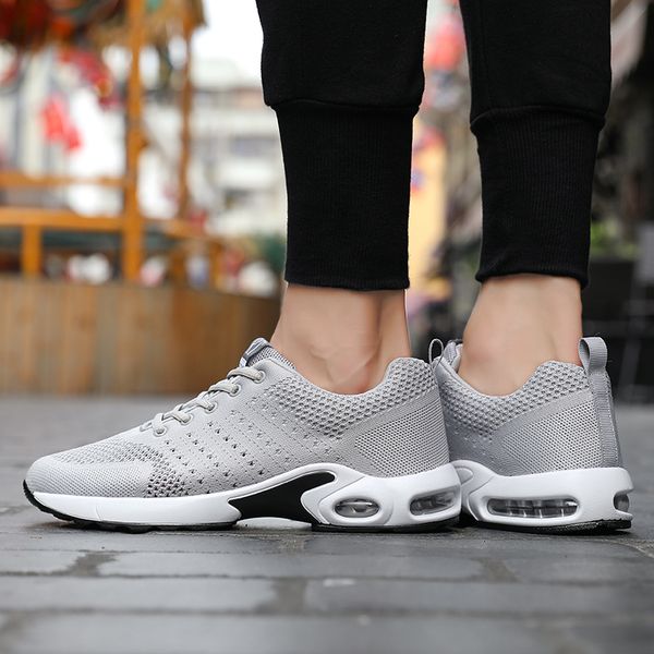 2021 fashion cushion running shoes breathable men womens designer black navy blue grey sneakers trainers sports eur 39-45 w-1713
2021 fashion cushion running shoes breathable men womens designer black navy blue grey sneakers trainers sports eur 39-45 w-1713