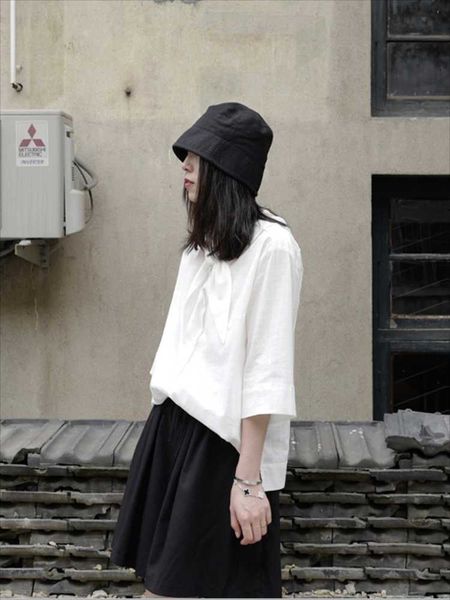 women's shorts ladies' summer skirt style loose solid color trousers art stretch waist super cool casual short, White;black
women's shorts ladies' summer skirt style loose solid color trousers art stretch waist super cool casual short, White;black