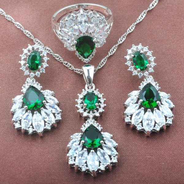 earrings & necklace quality green zircon white cz women's silver color jewelry sets pendant ring tz0476
earrings & necklace quality green zircon white cz women's silver color jewelry sets pendant ring tz0476