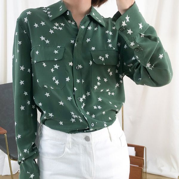suit women's long sleeve shirt big pockets green 100% silk turn-down collar single breasted stars printed loose ol blouse, White;black
suit women's long sleeve shirt big pockets green 100% silk turn-down collar single breasted stars printed loose ol blouse, White;black