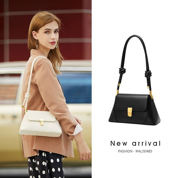 small 2021 new fashion net red single shoulder underarm method stick popular messenger bag for women
small 2021 new fashion net red single shoulder underarm method stick popular messenger bag for women