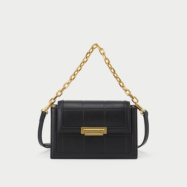 u women's bag 2021 summer fashion simple chain versatile commuter small square portable one shoulder menger bag
u women's bag 2021 summer fashion simple chain versatile commuter small square portable one shoulder menger bag