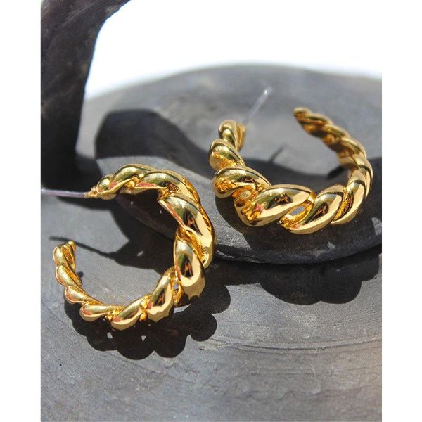 hoop & huggie earrings for women 2021 vintage hollow jewelry hoops woman stud earring gold plated filled bijouterie female stylish piercing, Golden;silver
hoop & huggie earrings for women 2021 vintage hollow jewelry hoops woman stud earring gold plated filled bijouterie female stylish piercing, Golden;silver