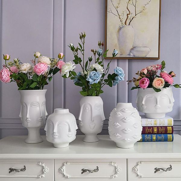 Vases Nordic Art Ceramic Vase Creative Black And White Face Decoration Home Crafts Porcelain
Vases Nordic Art Ceramic Vase Creative Black And White Face Decoration Home Crafts Porcelain