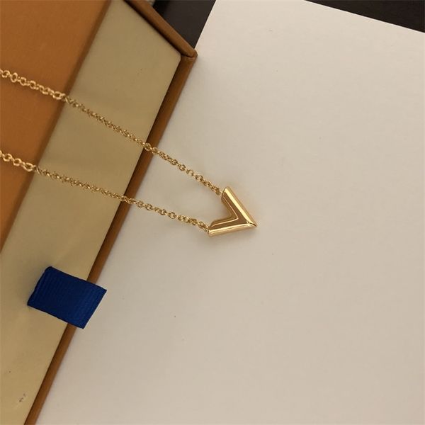classic design famous brand v-shaped pendant necklace titanium steel women's jewelry necklace fashion trend, Silver
classic design famous brand v-shaped pendant necklace titanium steel women's jewelry necklace fashion trend, Silver