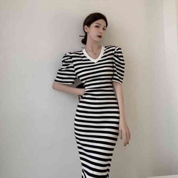 dresses women back split v neck puff short sleeve black white striped knitted dress wrap hip fashion retro casual vestidos, Black;gray
dresses women back split v neck puff short sleeve black white striped knitted dress wrap hip fashion retro casual vestidos, Black;gray