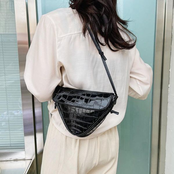 evening bags fashion women alligator pattern chain design luxury hand bag female travel triangle crossbody solid color pu handbags
evening bags fashion women alligator pattern chain design luxury hand bag female travel triangle crossbody solid color pu handbags