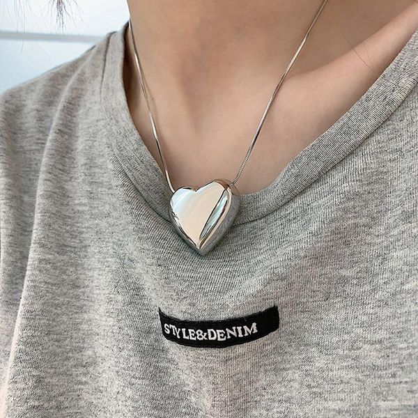 chains titanium steel fashion minimalist smooth large heart shaped pendant necklace silver color cute charm for women
chains titanium steel fashion minimalist smooth large heart shaped pendant necklace silver color cute charm for women